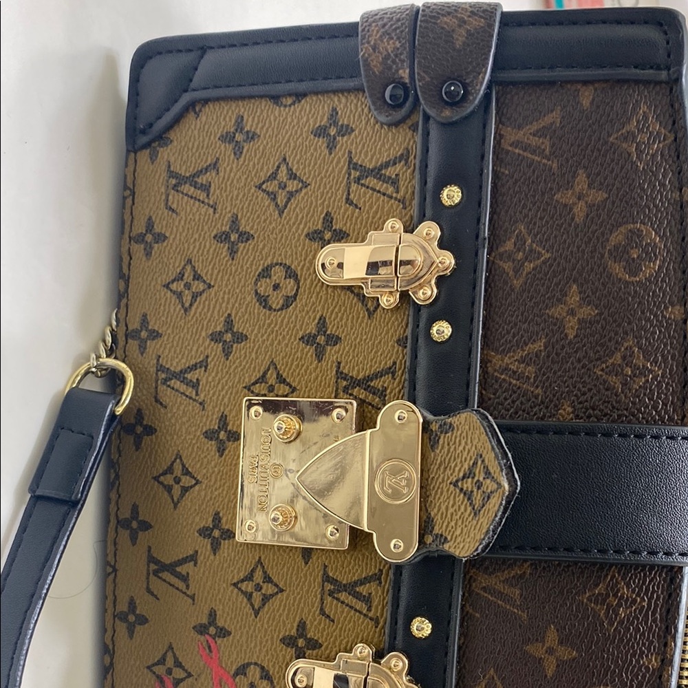 Louis Vuitton Monogram Tan and Black Clutch